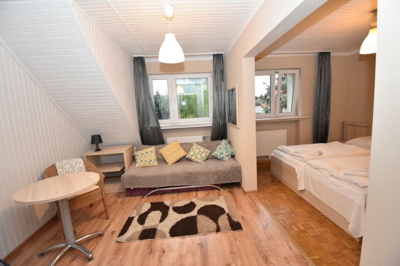 Zielone Pokoje Zielona Gora  Luaran gambar